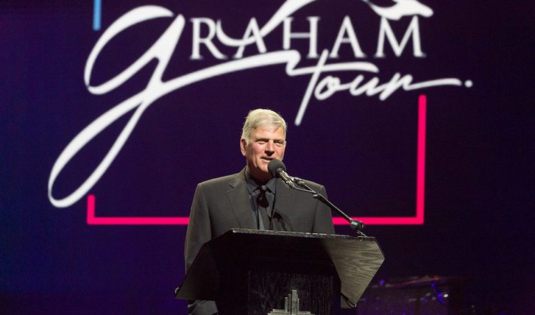 Six-City Graham Tour Reaches Last Stop in Australia