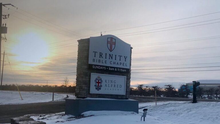 ‘People Want to Worship in Person’: Police Lockdown Church in Ontario after Ticketing Churchgoers
