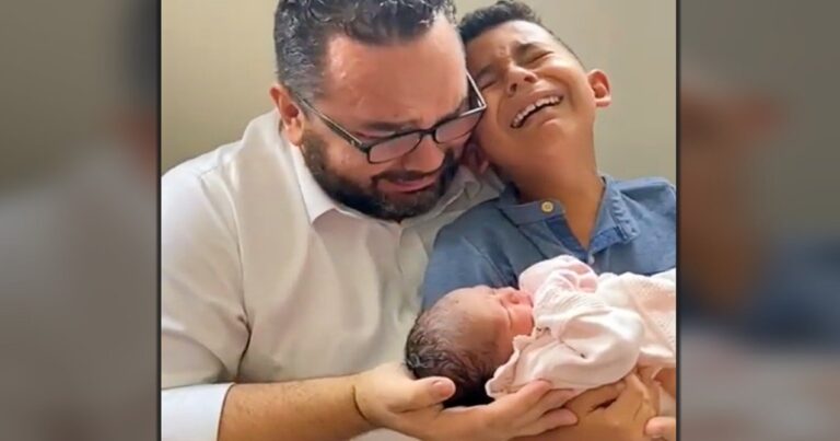 ‘Glory Be to God!’: Father and Son Weep over Birth of ‘Miracle Baby’ in Popular Video Clip