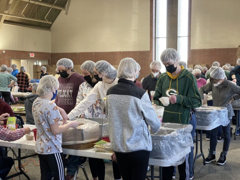 Minnesota churches pack thousands of meals for Ukrainians impacted by Russian invasion