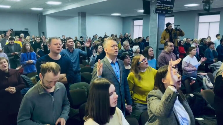 Lviv Christians Pray for Peace as Russia Strikes Area with Missiles, Killing at Least 7 in City Once Regarded as ‘Safe Haven’