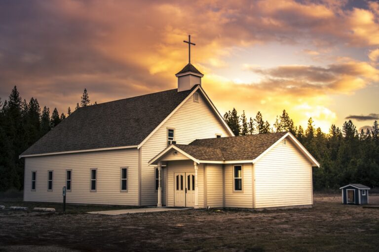 Planting healthy, accessible neighborhood churches is the best way to reach people with Jesus’ good news and fulfill His Great Commission.