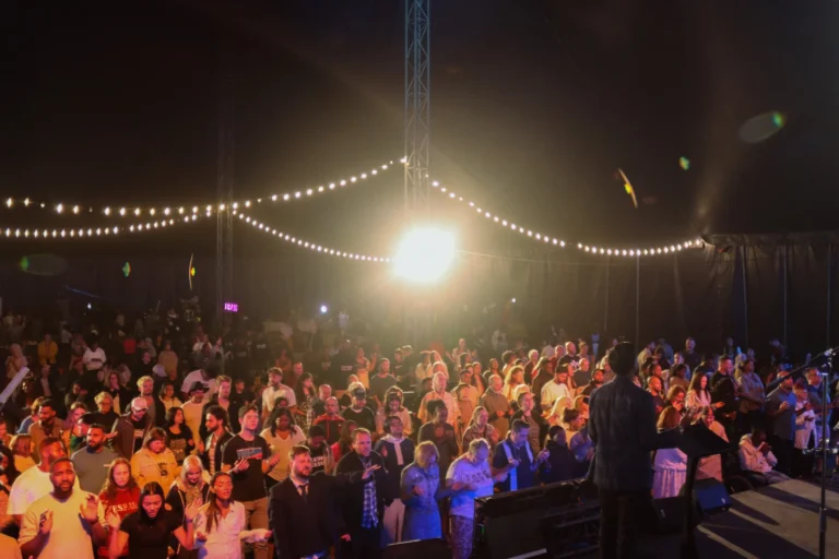 Tent Fires Across America: The Crusade Ministry of Jonathan Shuttlesworth